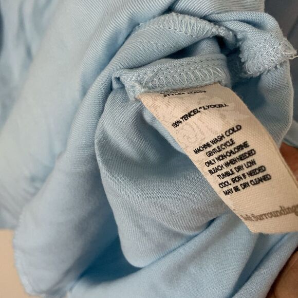 Soft Surroundings Sz L Devonias Tunic Top 3/4 Sleeve Blue Pockets Shell Buttons - Picture 3 of 6